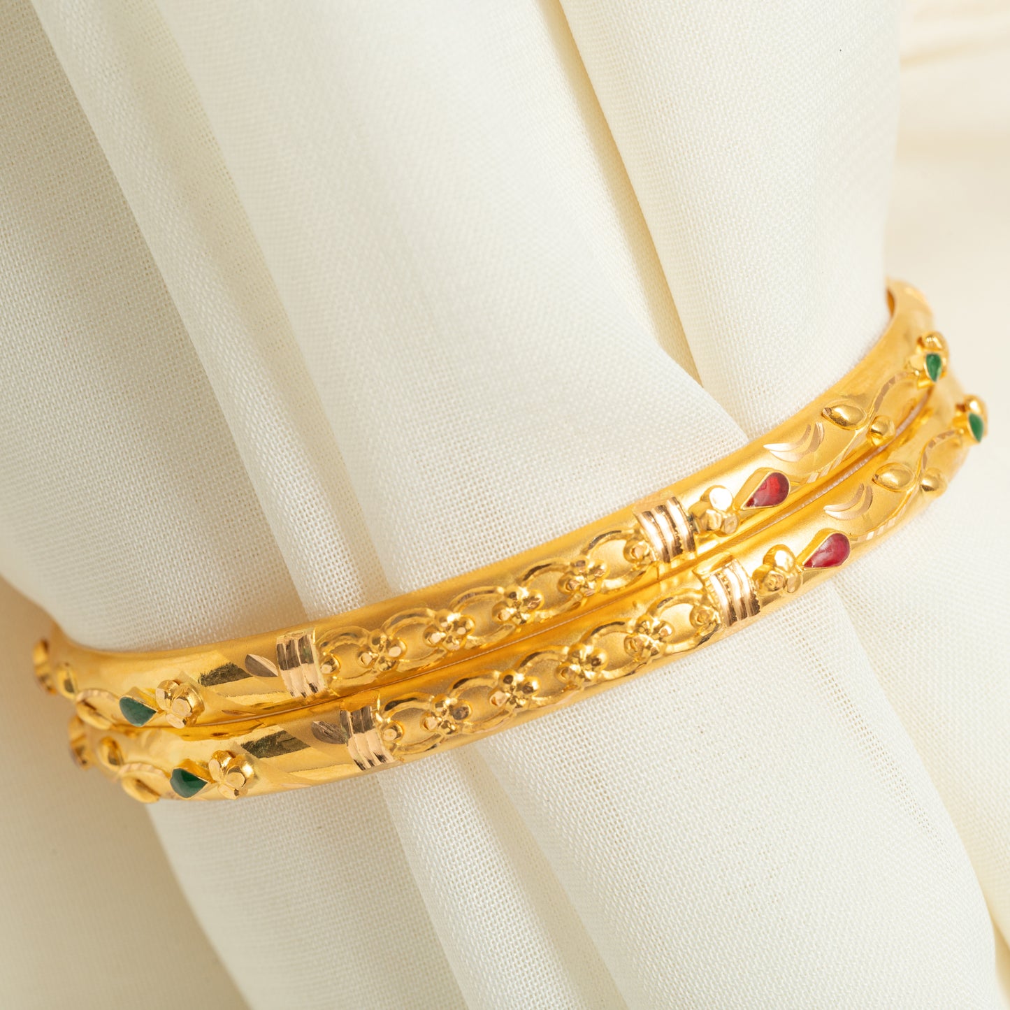 22KT Avani Bangles