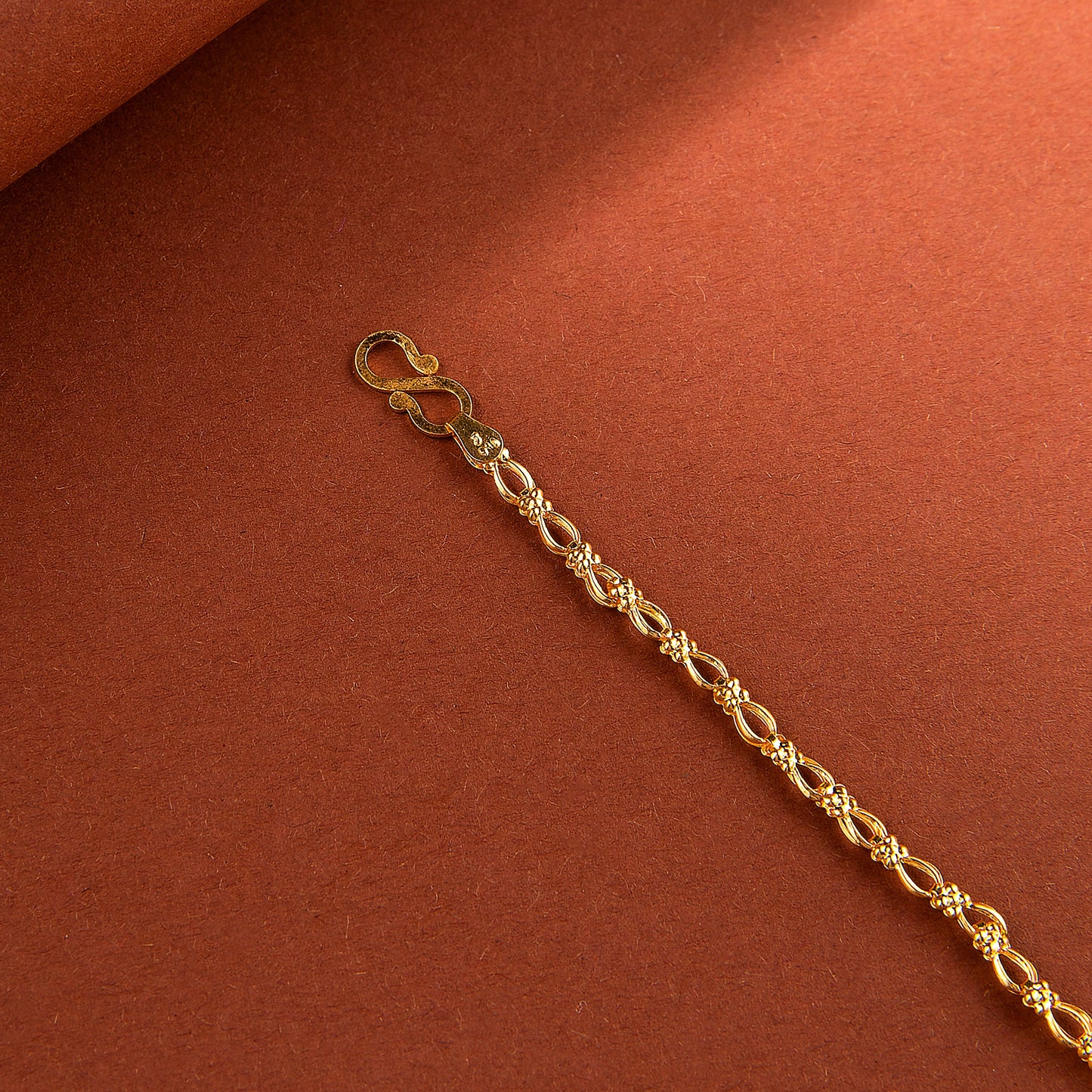22KT Manorama Chain
