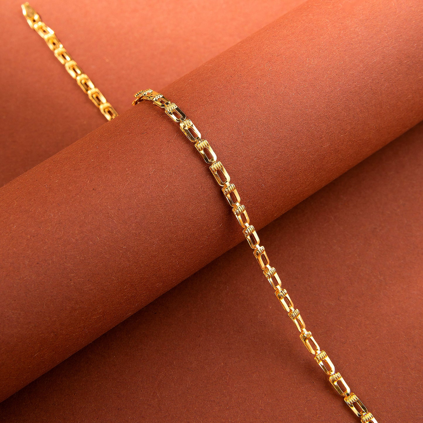 22KT Sadhana Chain