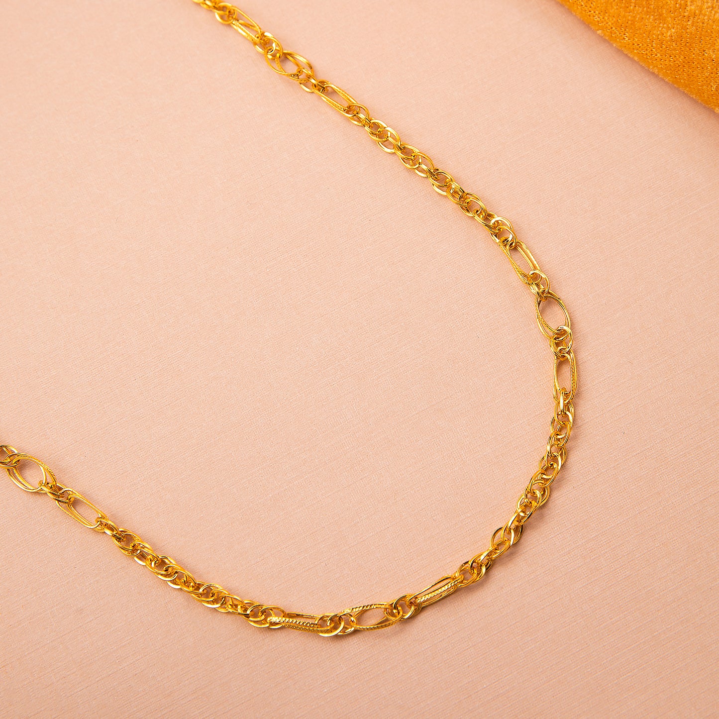 22KT Meera Chains