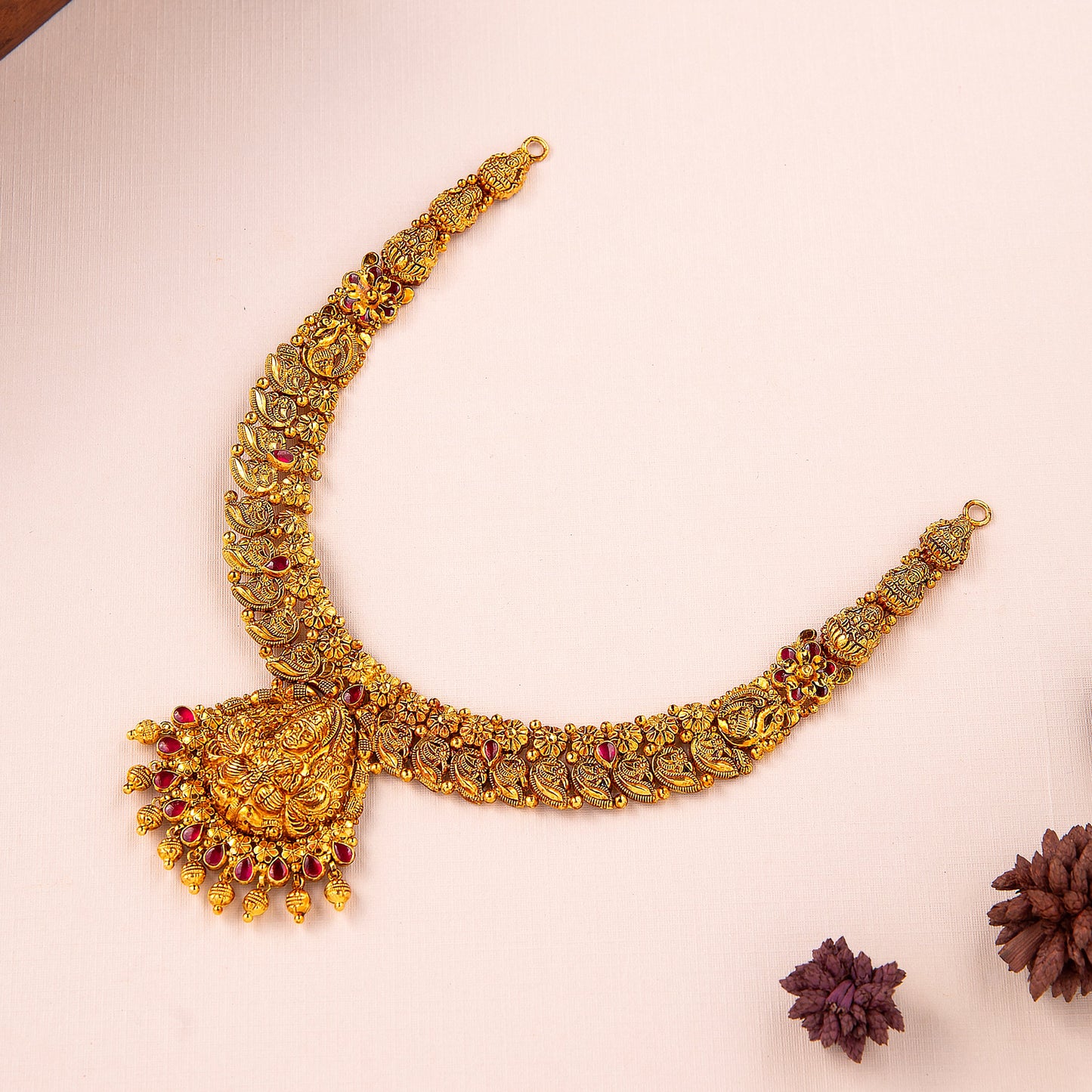 22KT London Antique Necklace