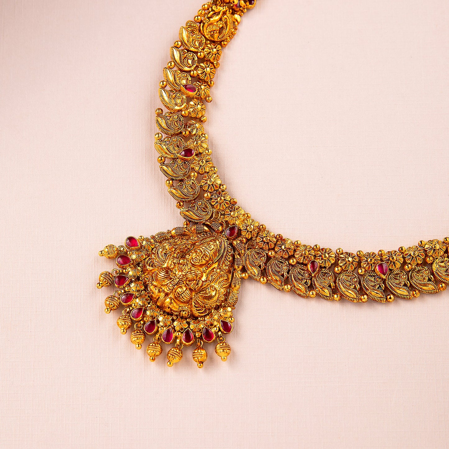 22KT London Antique Necklace