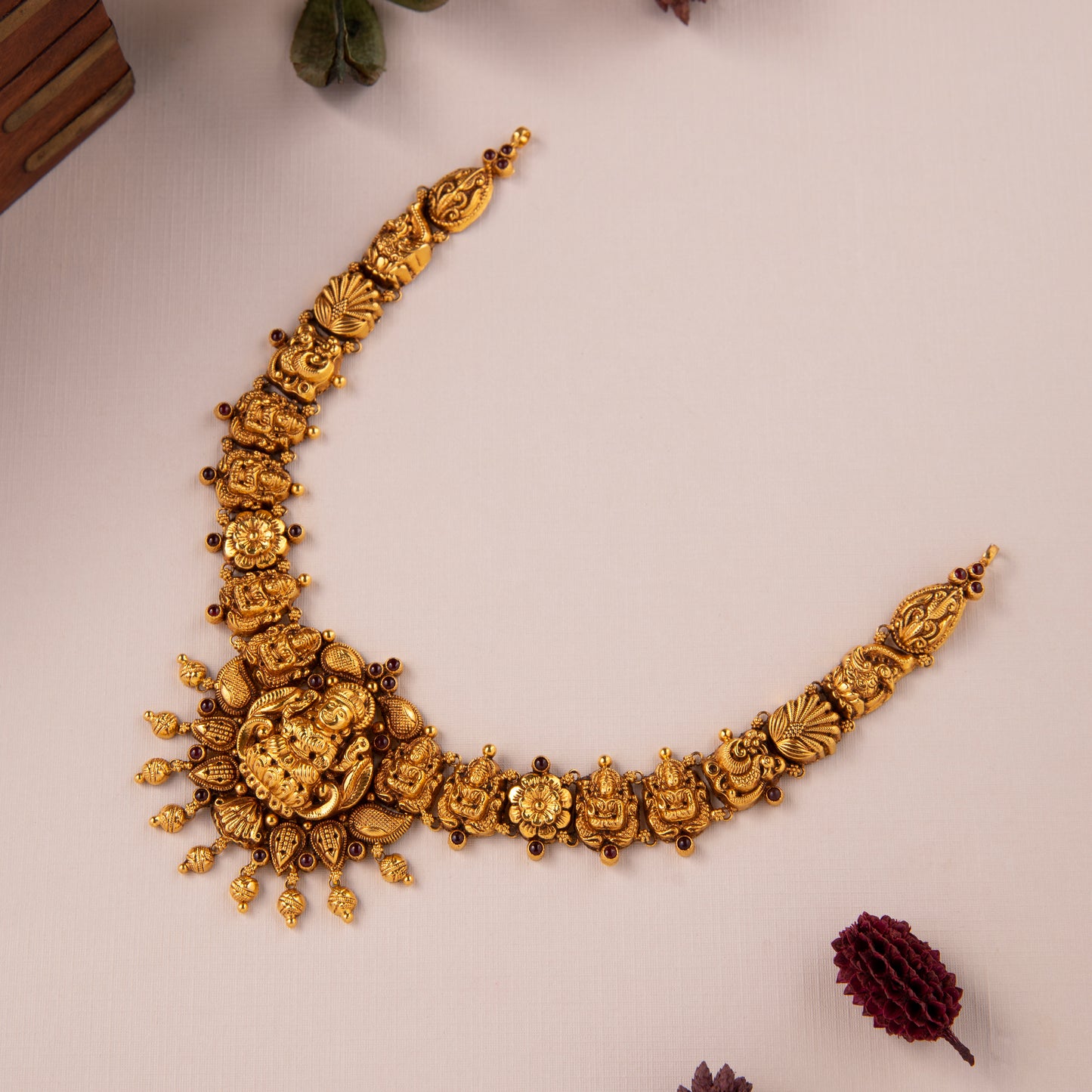 22KT CarolineAntique Necklace