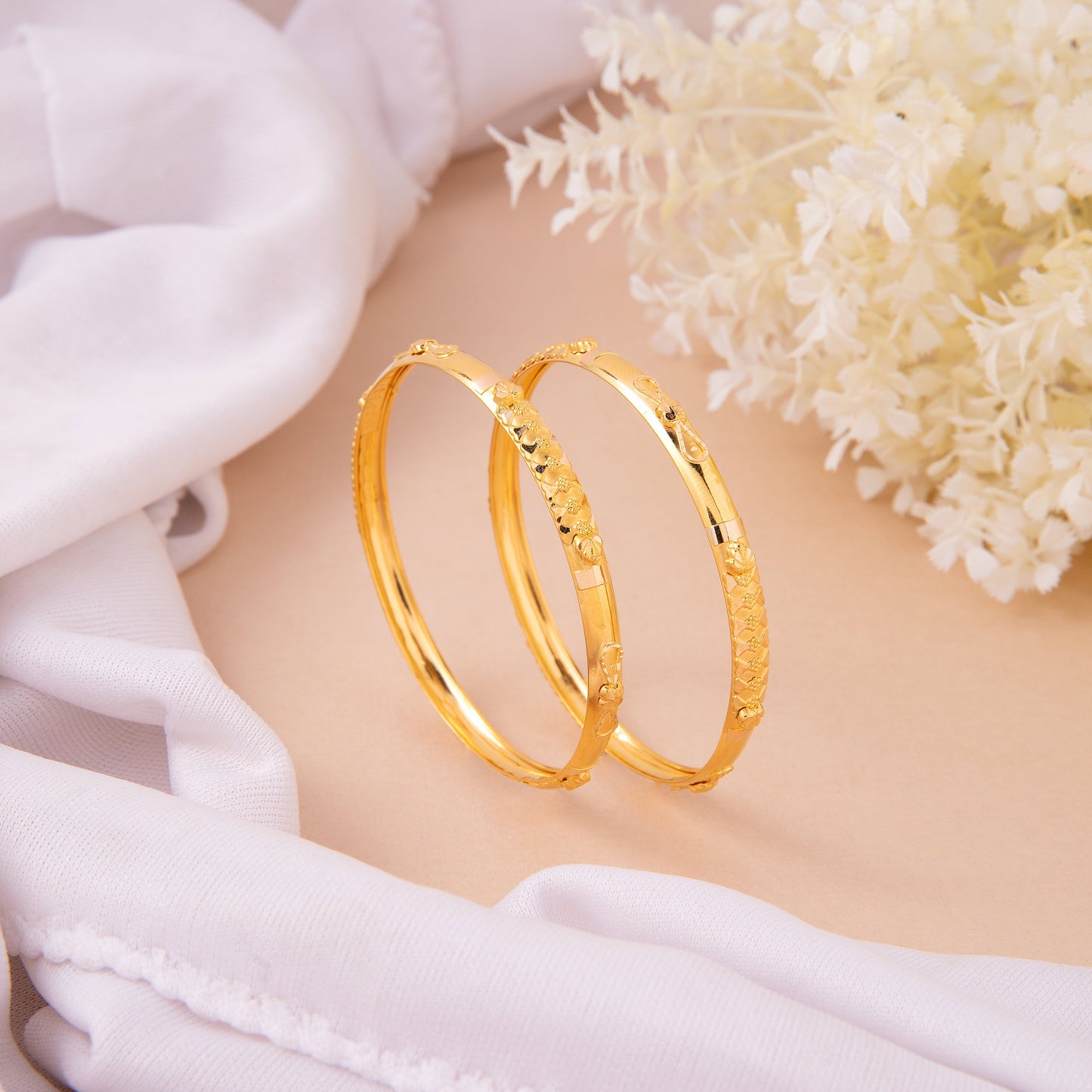 22KT Tripti Bangle