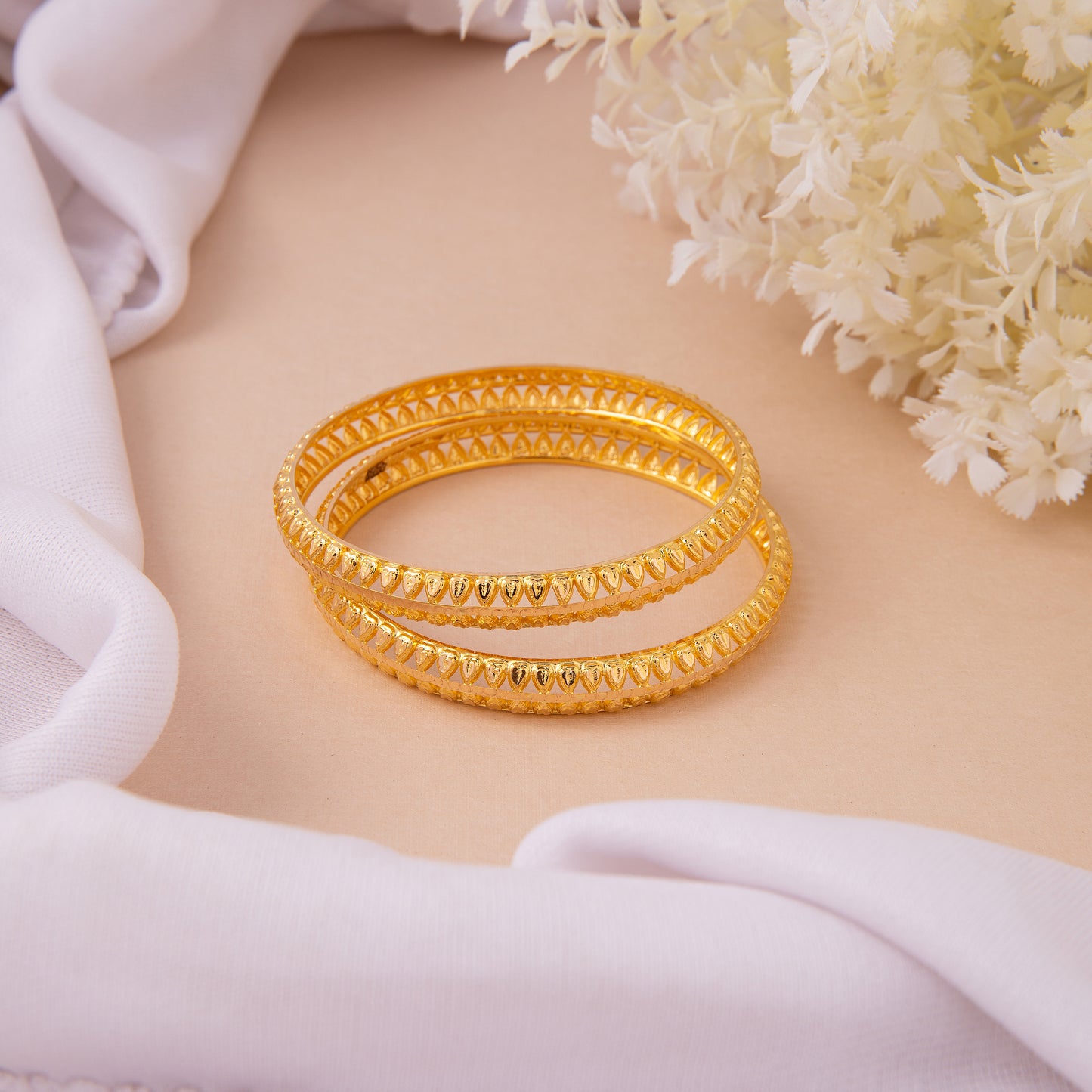 22KT Uma Bangle