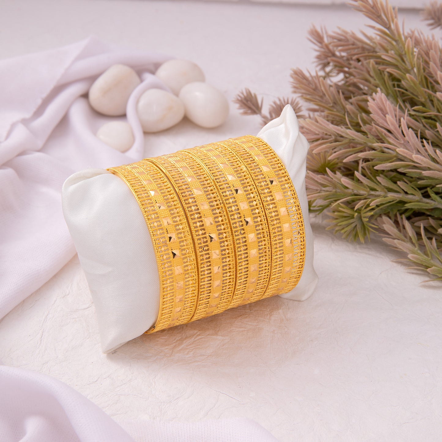 22KT Nupur Bangle