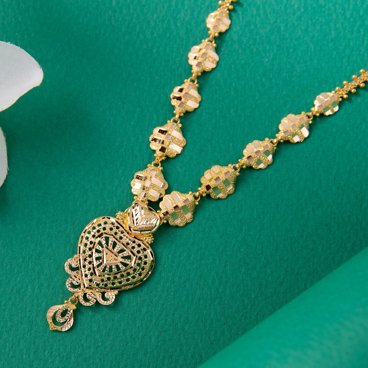 22KT Aradhya Necklace