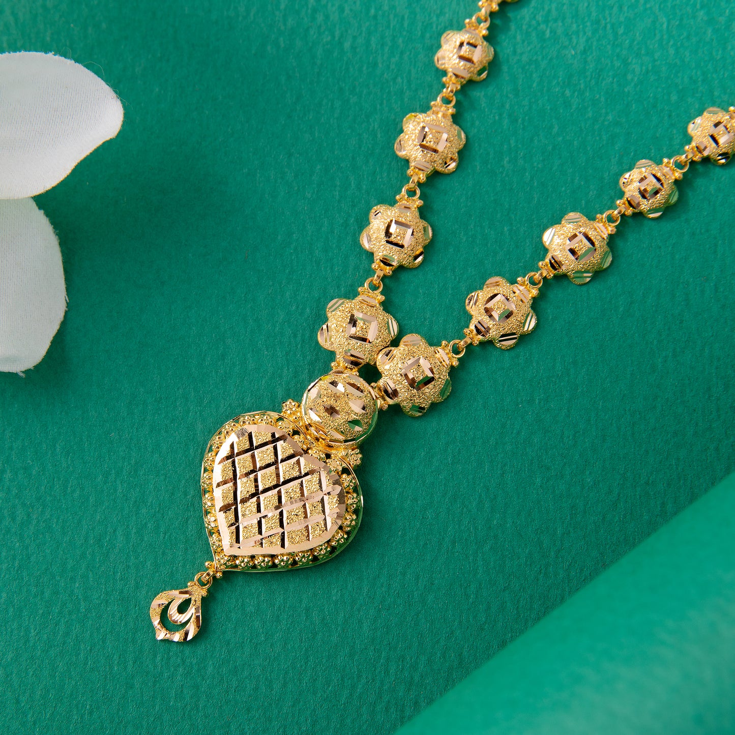22KT Anvi Necklace