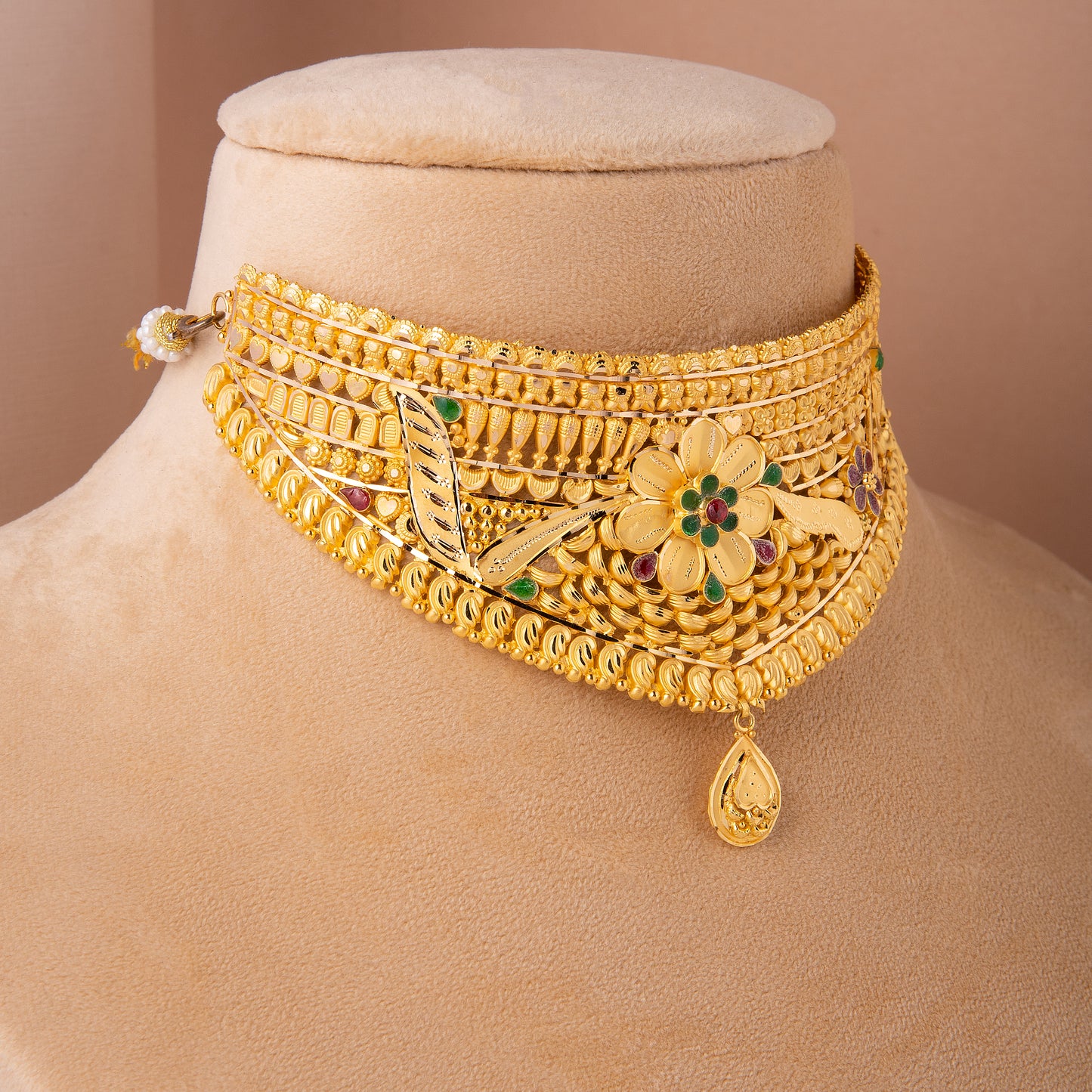 22KT Neha Choker