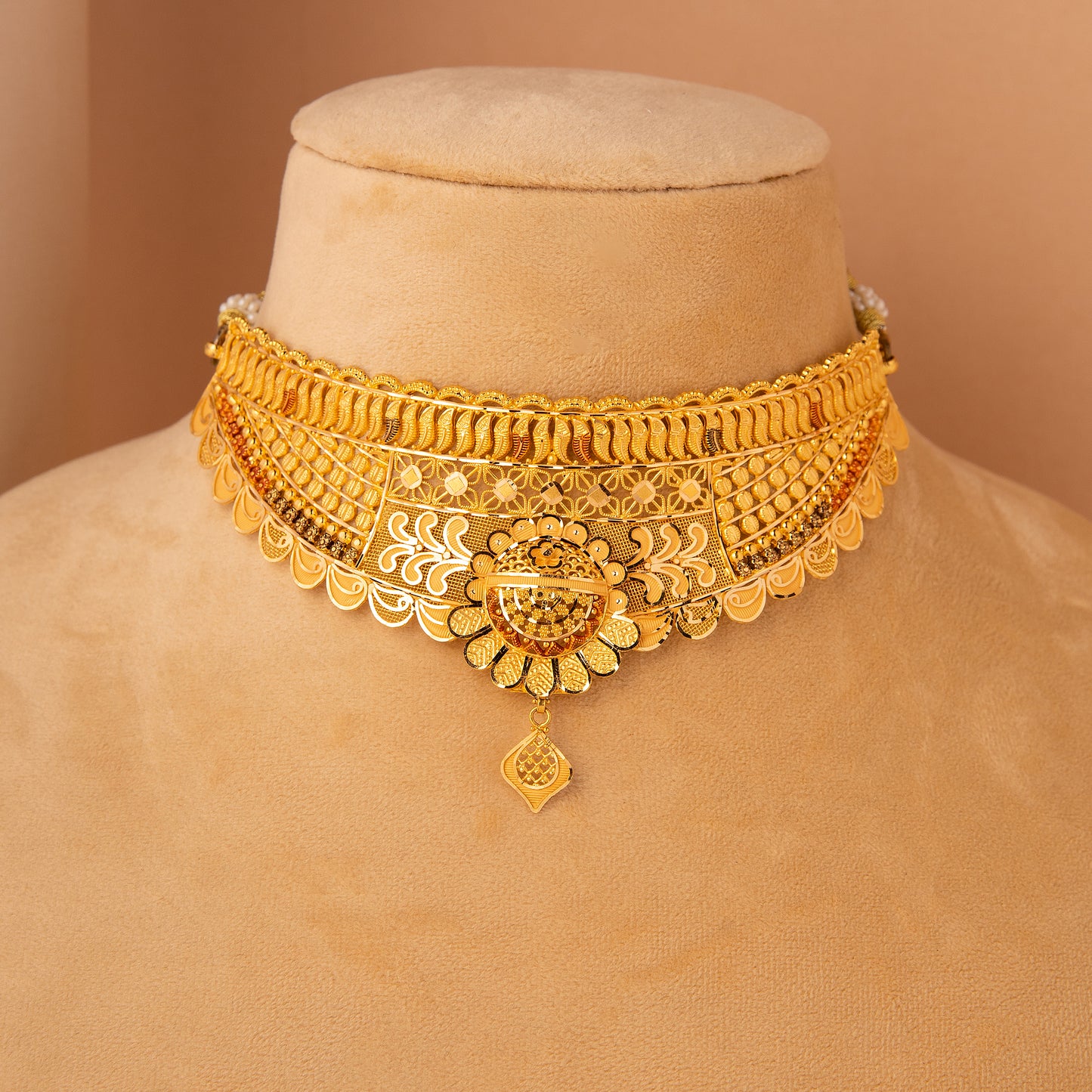 22KT Lavanya Choker