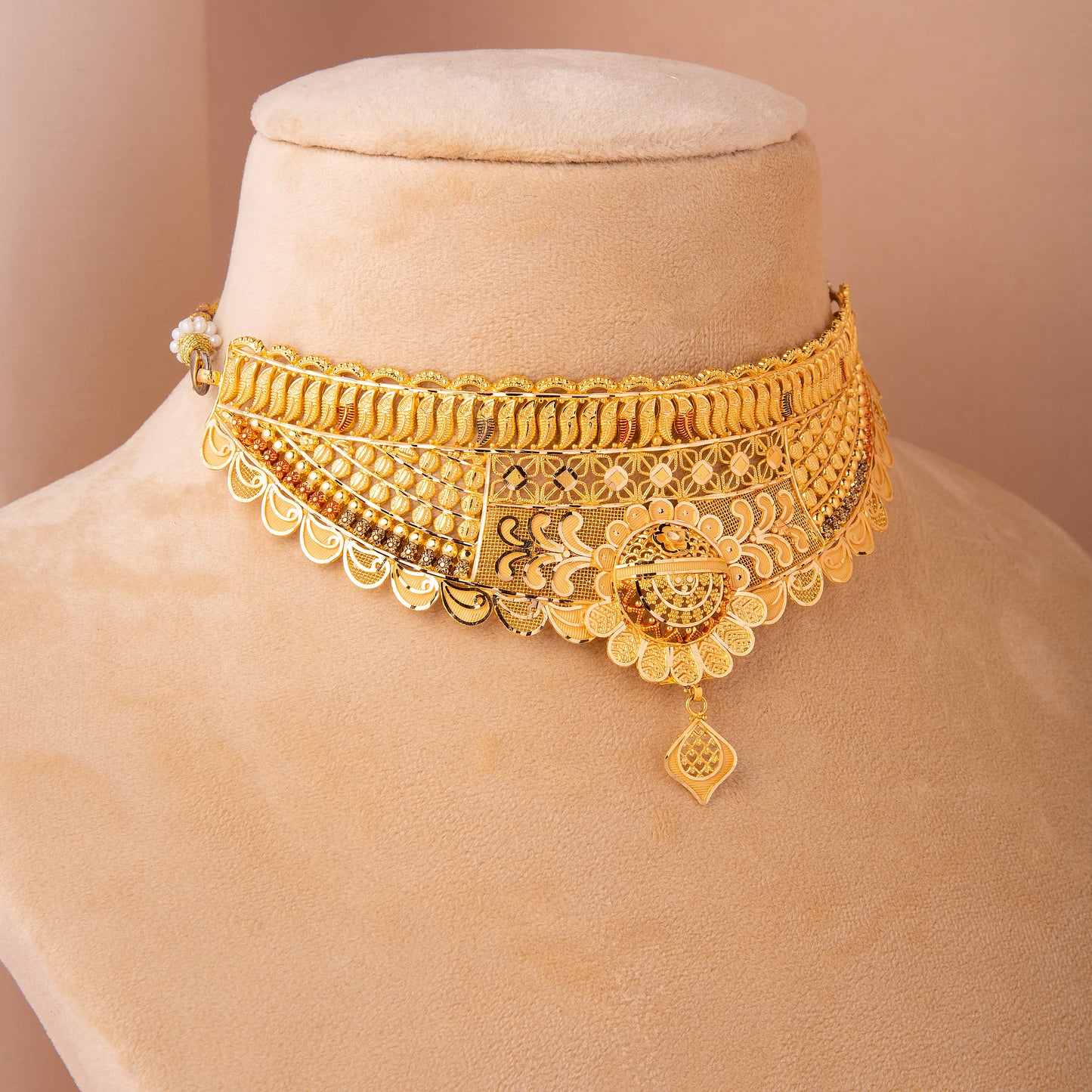 22KT Lavanya Choker